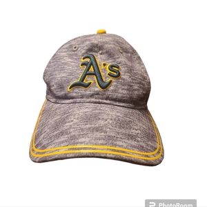 Vintage Oakland A's Athletics Genuine Merchandise MLB Baseball Adjustable Hat